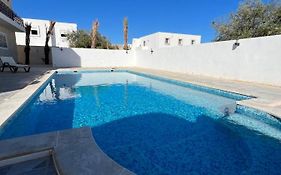 Magnifique villa avec piscine sur l’île de djerba