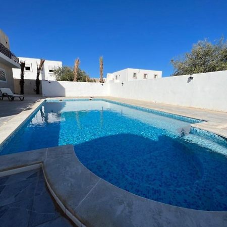 Magnifique villa avec piscine sur l’île de djerba Houmt Souk  Extérieur photo