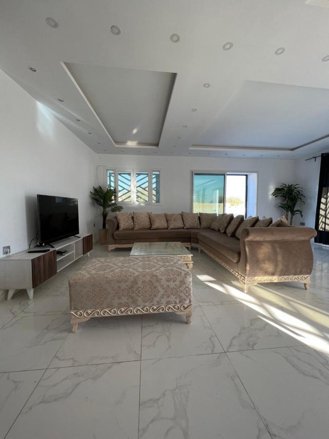 Magnifique villa avec piscine sur l’île de djerba Houmt Souk  Extérieur photo